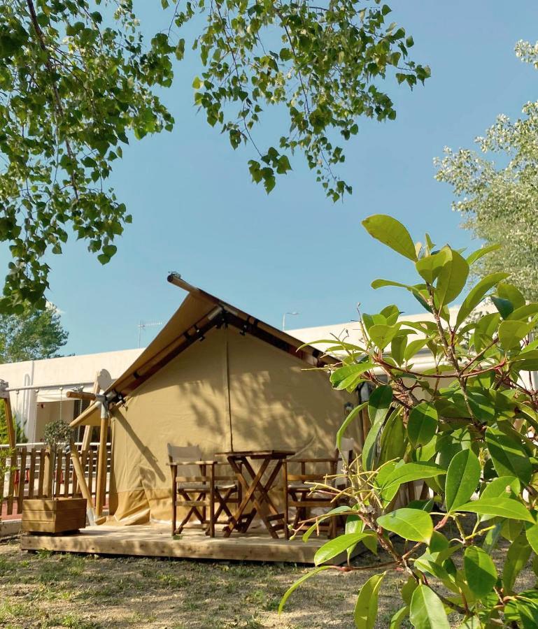 Mareleon Camping Ofrínion Exterior photo