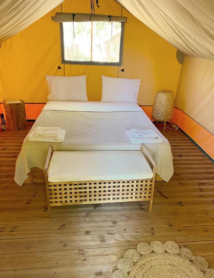 Mareleon Camping Ofrínion Exterior photo