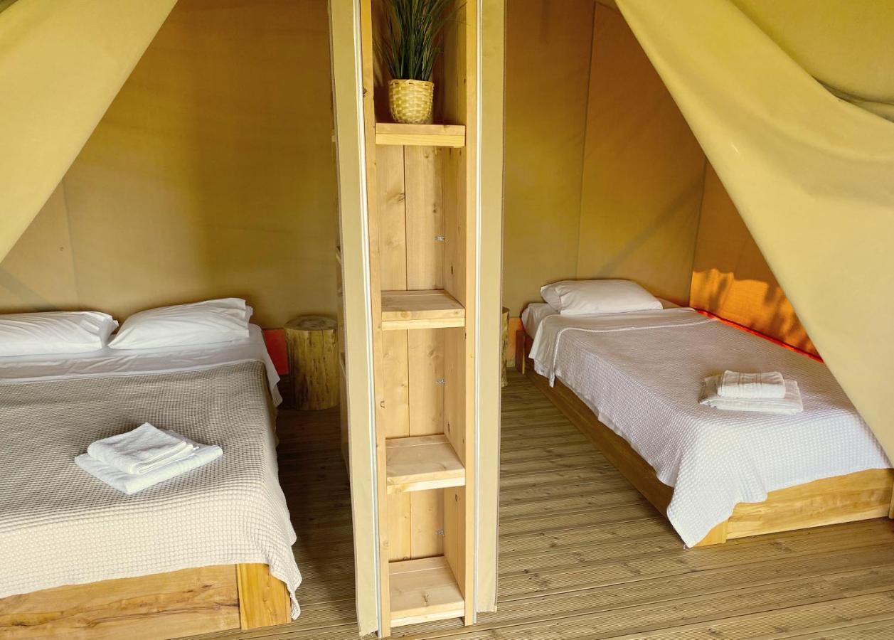 Mareleon Camping Ofrínion Exterior photo